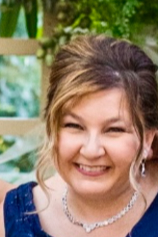 Cruise Brothers Travel Agent Brenda Rockwell